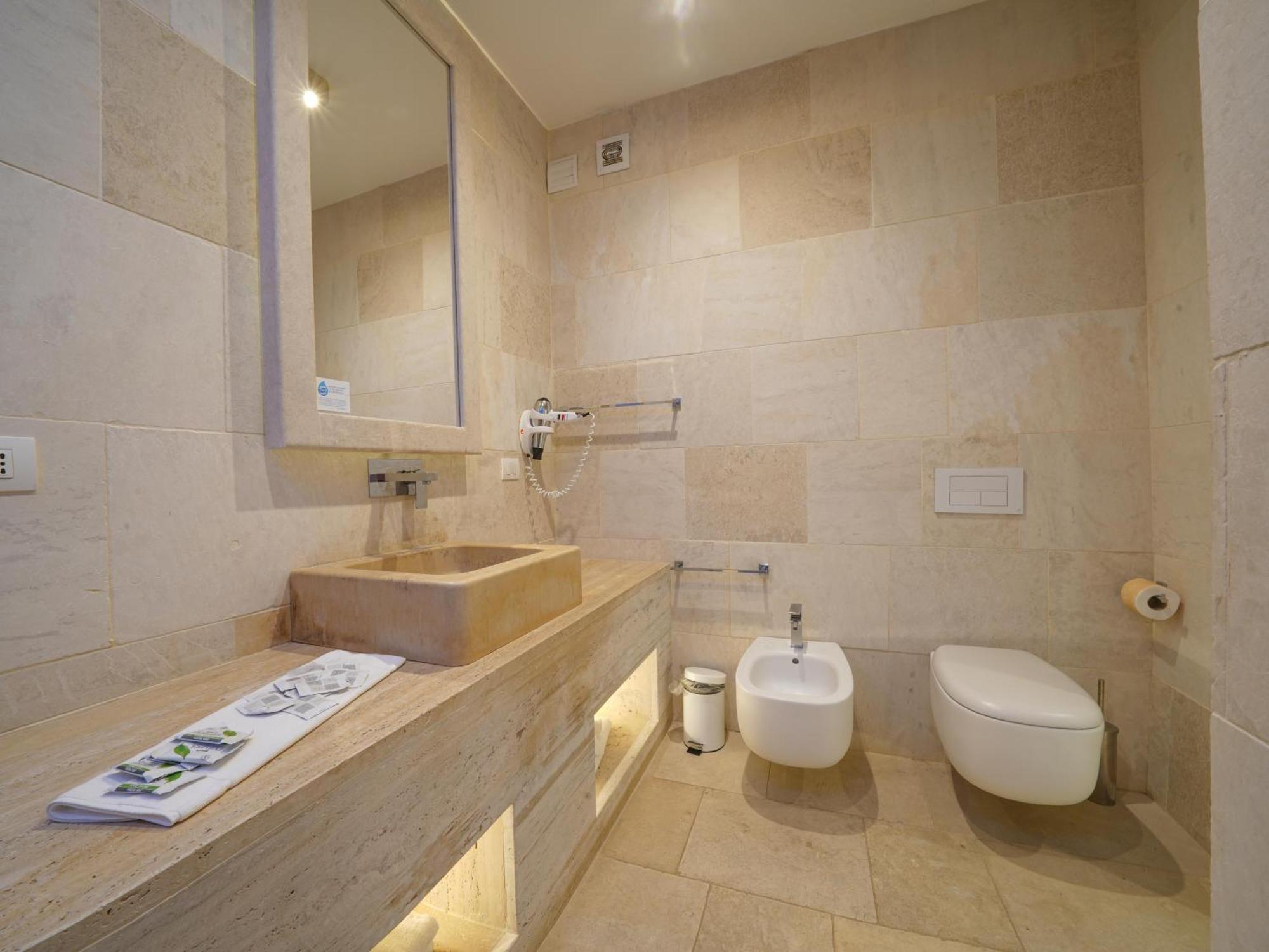 Hotel Barone Di Mare Torre dell'Orso Luaran gambar