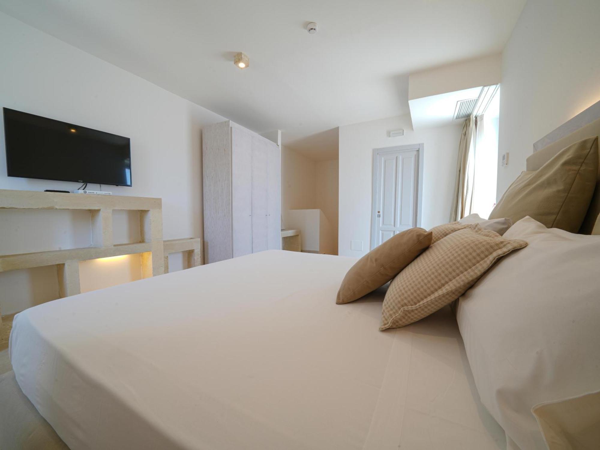 Hotel Barone Di Mare Torre dell'Orso Luaran gambar