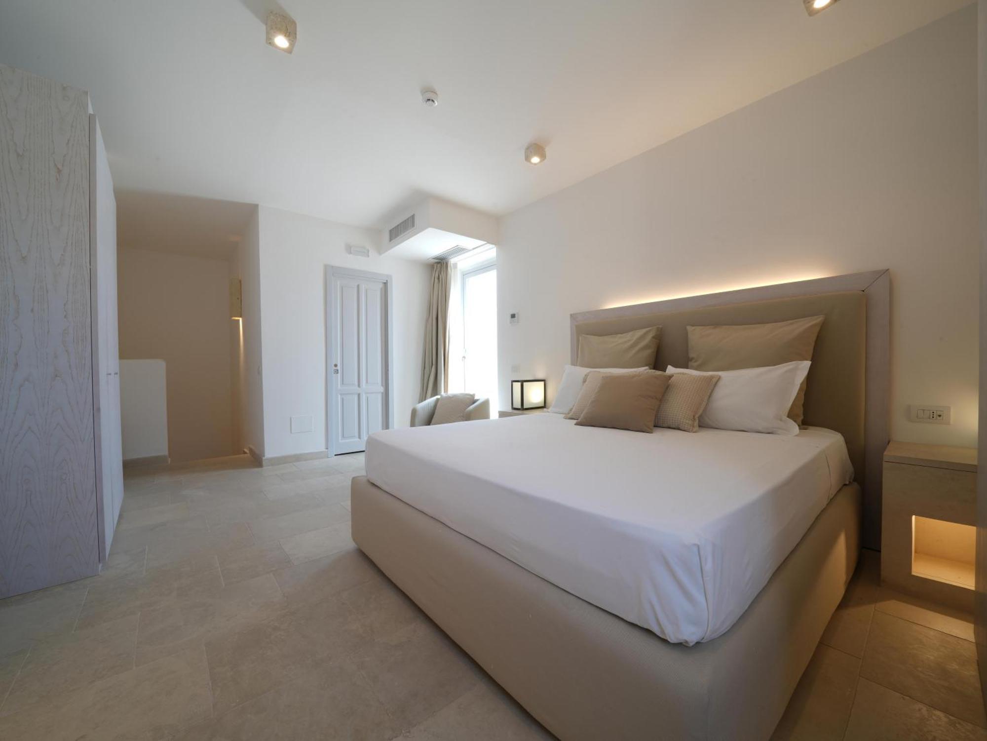 Hotel Barone Di Mare Torre dell'Orso Luaran gambar